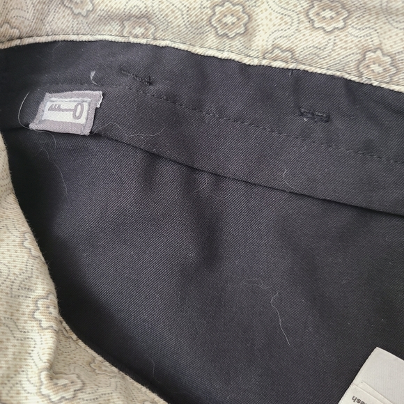 The North Face Women's black pants. - Picture 11 of 12